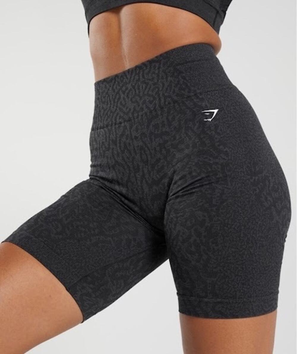 Gymshark Size XS Adapt Animal Seamless Shorts - Black / Charcoal